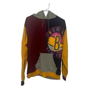 New Era Brooklyn Nets NBA Men’s Color Block Split Hoodie